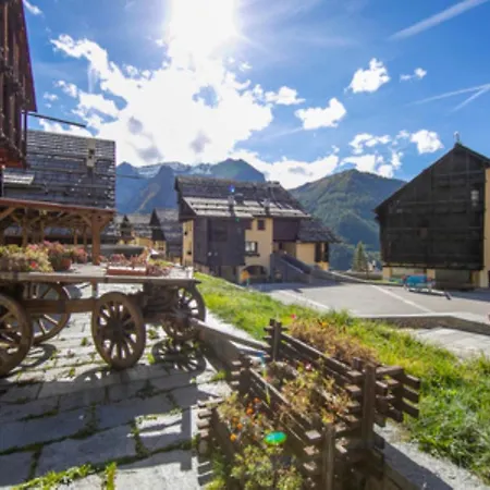 Grange Hike & شقة