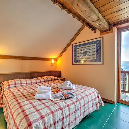 Grange Hike & Lejlighed Sestriere