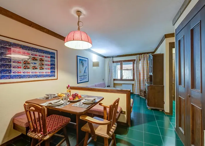 Grange Hike & Apartment *