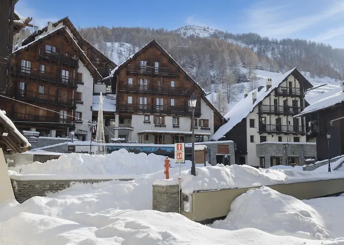 Grange Hike & Apartment